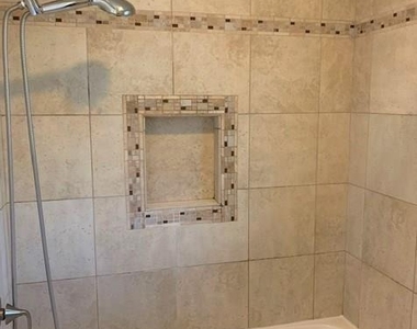 2123 Williamsburg Court - Photo Thumbnail 12