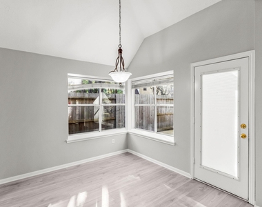 155 N Wimberly Way - Photo Thumbnail 15