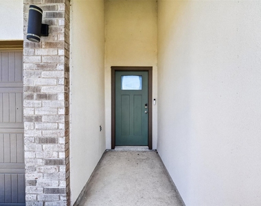 1322 Truckee River Drive - Photo Thumbnail 3