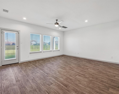 1322 Truckee River Drive - Photo Thumbnail 7