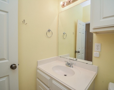 21503 Round Creek Court - Photo Thumbnail 10