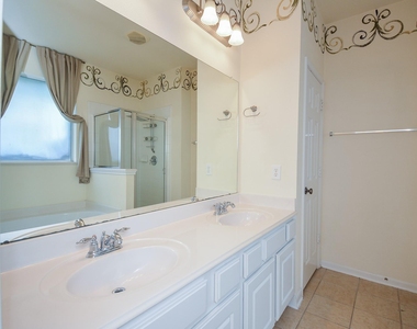 21503 Round Creek Court - Photo Thumbnail 8