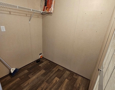 16618 Fairman Drive - Photo Thumbnail 10