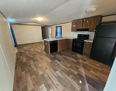 16618 Fairman Drive - Photo Thumbnail 3