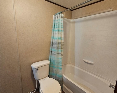 16618 Fairman Drive - Photo Thumbnail 6