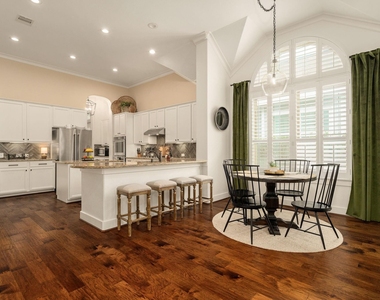 16650 Seminole Ridge Drive - Photo Thumbnail 7