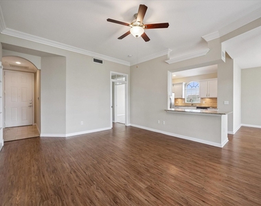 5353 Memorial Drive - Photo Thumbnail 6