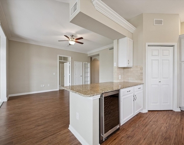 5353 Memorial Drive - Photo Thumbnail 5