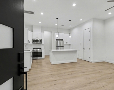 203 Danna Lane - Photo Thumbnail 1