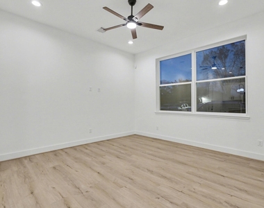 203 Danna Lane - Photo Thumbnail 9