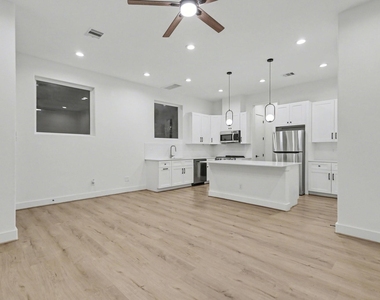 203 Danna Lane - Photo Thumbnail 2