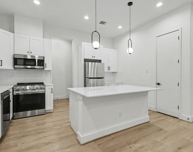 203 Danna Lane - Photo Thumbnail 4