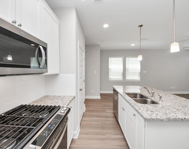 5300 Berkeley Knoll Circle - Photo Thumbnail 9