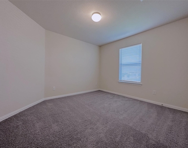 1707 Green Willow Court - Photo Thumbnail 25