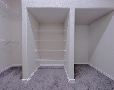 1707 Green Willow Court - Photo Thumbnail 21