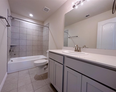 1707 Green Willow Court - Photo Thumbnail 26