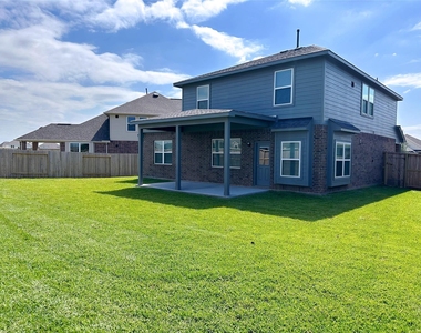 1707 Green Willow Court - Photo Thumbnail 4