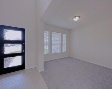 1707 Green Willow Court - Photo Thumbnail 7