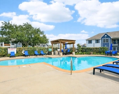 20000 Saums Road - Photo Thumbnail 12