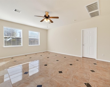 21623 Mid Peak Way - Photo Thumbnail 9