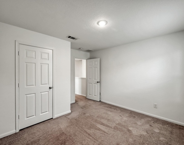 7314 Madison Commons Lane - Photo Thumbnail 19