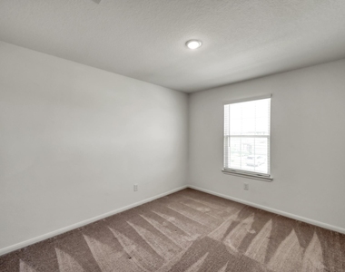 7314 Madison Commons Lane - Photo Thumbnail 21