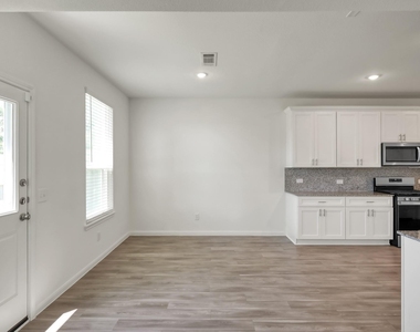 7314 Madison Commons Lane - Photo Thumbnail 7