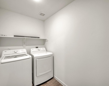 7314 Madison Commons Lane - Photo Thumbnail 20