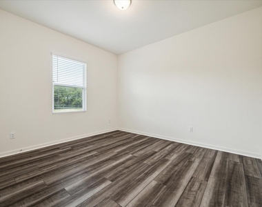4603 Highland Crest Drive - Photo Thumbnail 7