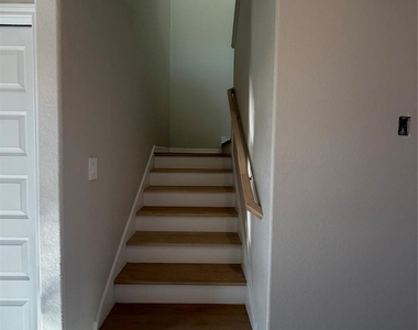 9315 Noel Street - Photo Thumbnail 4