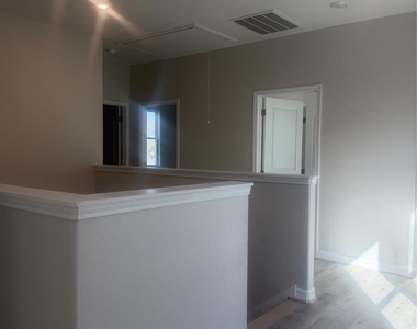 9315 Noel Street - Photo Thumbnail 7