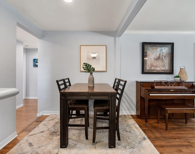 1214 W 31st Street - Photo Thumbnail 13