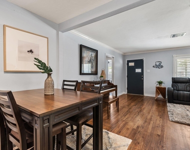 1214 W 31st Street - Photo Thumbnail 14