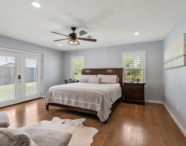 1214 W 31st Street - Photo Thumbnail 3