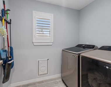 1214 W 31st Street - Photo Thumbnail 18