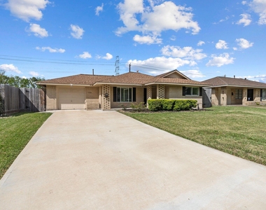 1214 W 31st Street - Photo Thumbnail 29