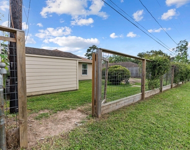 1214 W 31st Street - Photo Thumbnail 27