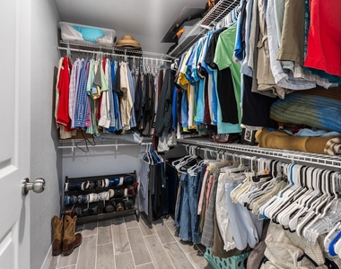 1214 W 31st Street - Photo Thumbnail 11
