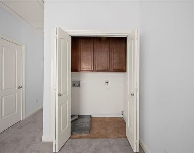 202 Mcgowen Street - Photo Thumbnail 26