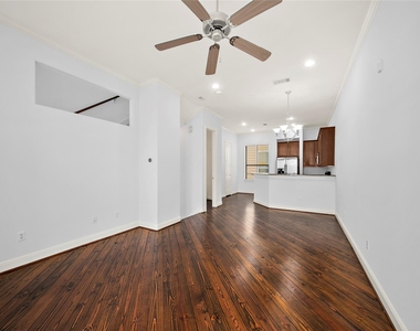 202 Mcgowen Street - Photo Thumbnail 5