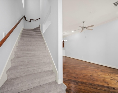 202 Mcgowen Street - Photo Thumbnail 13