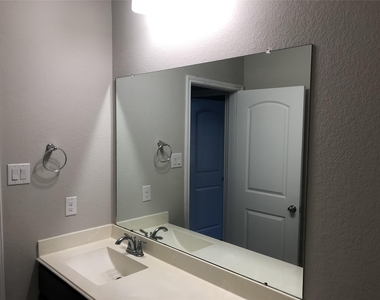 4427 Aversa Drive - Photo Thumbnail 13