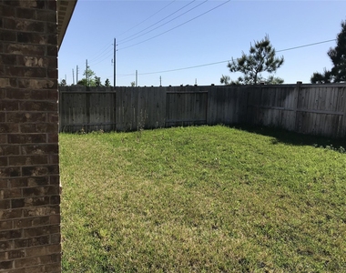 4427 Aversa Drive - Photo Thumbnail 18