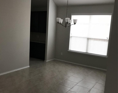4427 Aversa Drive - Photo Thumbnail 7