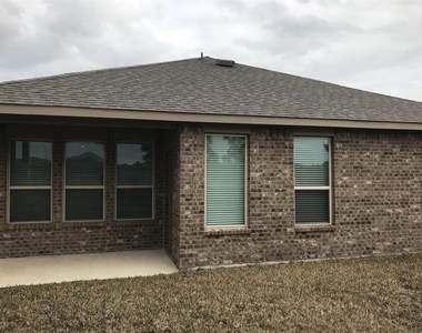 4427 Aversa Drive - Photo Thumbnail 17