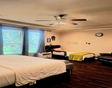 5206 Jacob Ridge Court - Photo Thumbnail 10