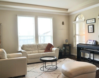 5206 Jacob Ridge Court - Photo Thumbnail 4