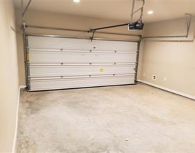 2522 Manor Valley Lane - Photo Thumbnail 19