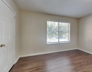 19342 Little Pine Lane - Photo Thumbnail 17