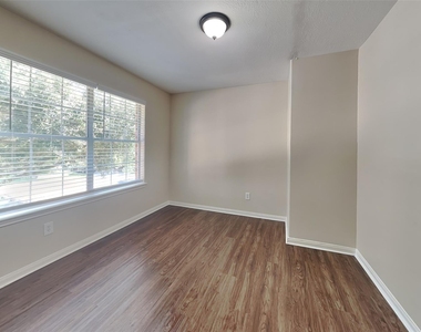 19342 Little Pine Lane - Photo Thumbnail 16